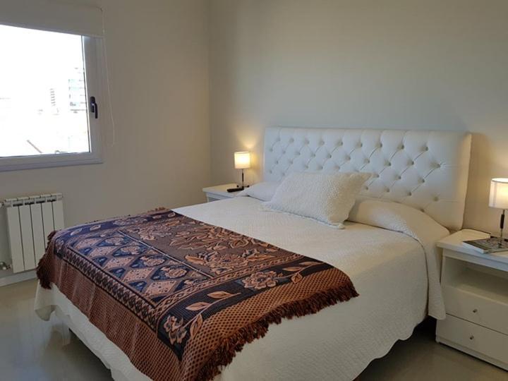 Hotel Tejas Rojas Villa Gesell Bagian luar foto