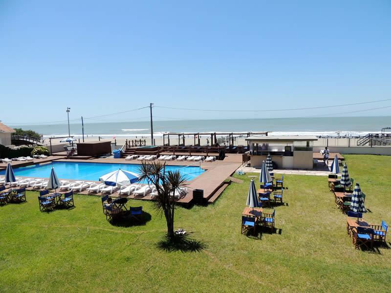 Hotel Tejas Rojas Villa Gesell Bagian luar foto